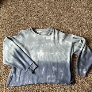 American Eagle cropped blue tie long sleeve sweater. Women’s Size large